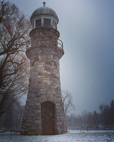 The lighthouse in the village of Lancaster on lake avenue. #lighthouse #winter #lancaster #buffalo #lake #comopark