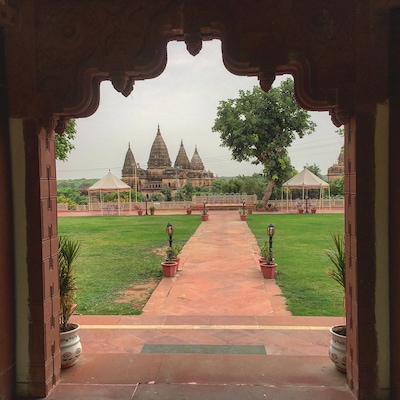 A cenotaph in Orccha perfectly framed by an archway.
Throughout India there's not only incredible history, electric colours and a myriad of different smells but another dimension that is ever-present is the geometry.
#India #Orccha #InStone