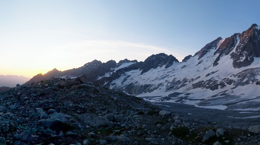Alba salendo alla Presanella