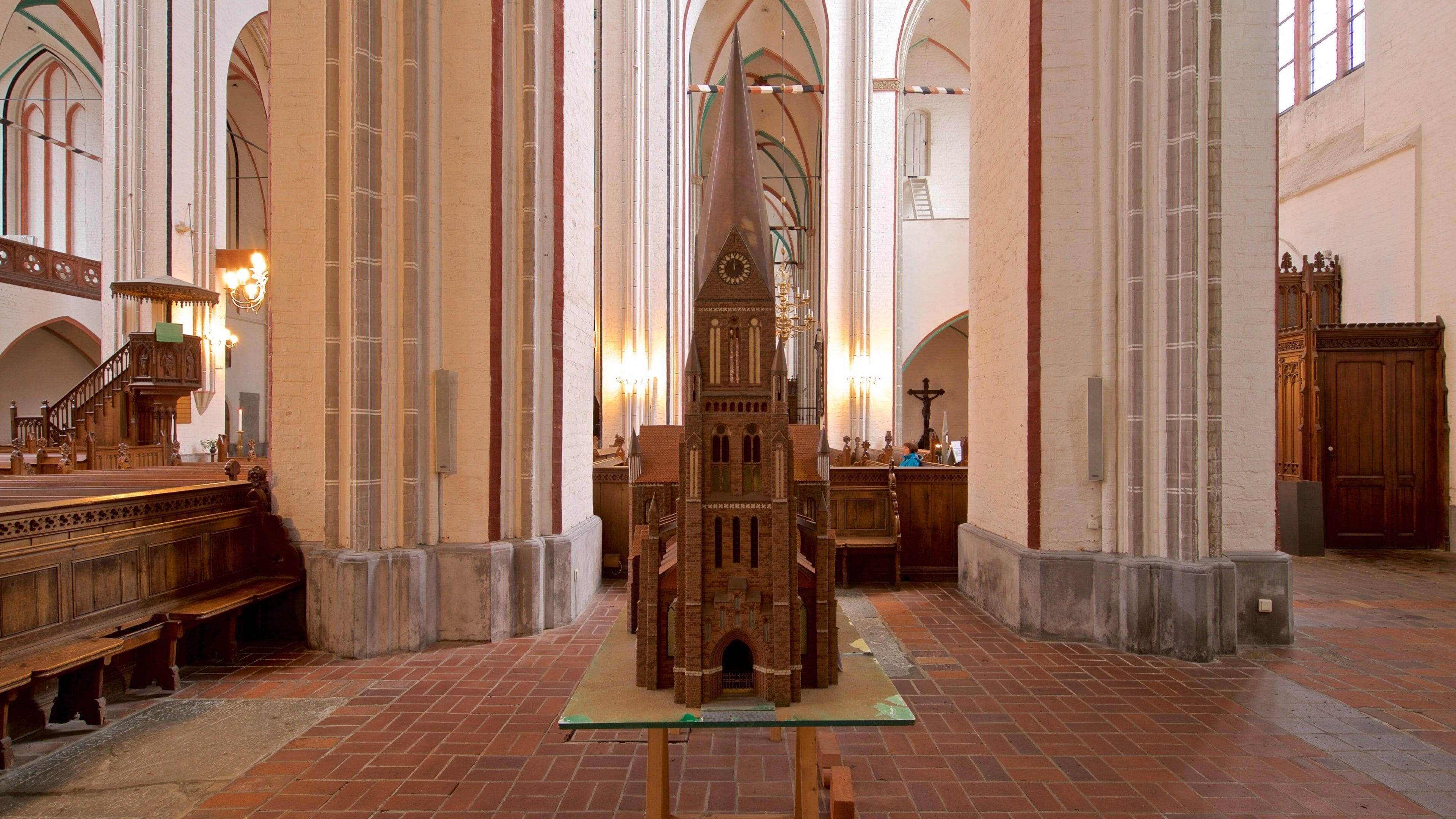 Schwerin Cathedral featuring interior views, heritage elements and a church or cathedral