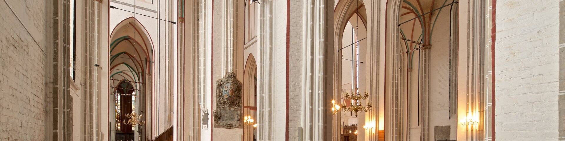 Schwerin Cathedral showing heritage elements, interior views and a church or cathedral