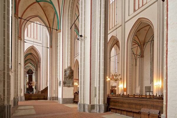 Cathédrale de Schwerin mettant en vedette patrimoine historique, vues intérieures et église ou cathédrale