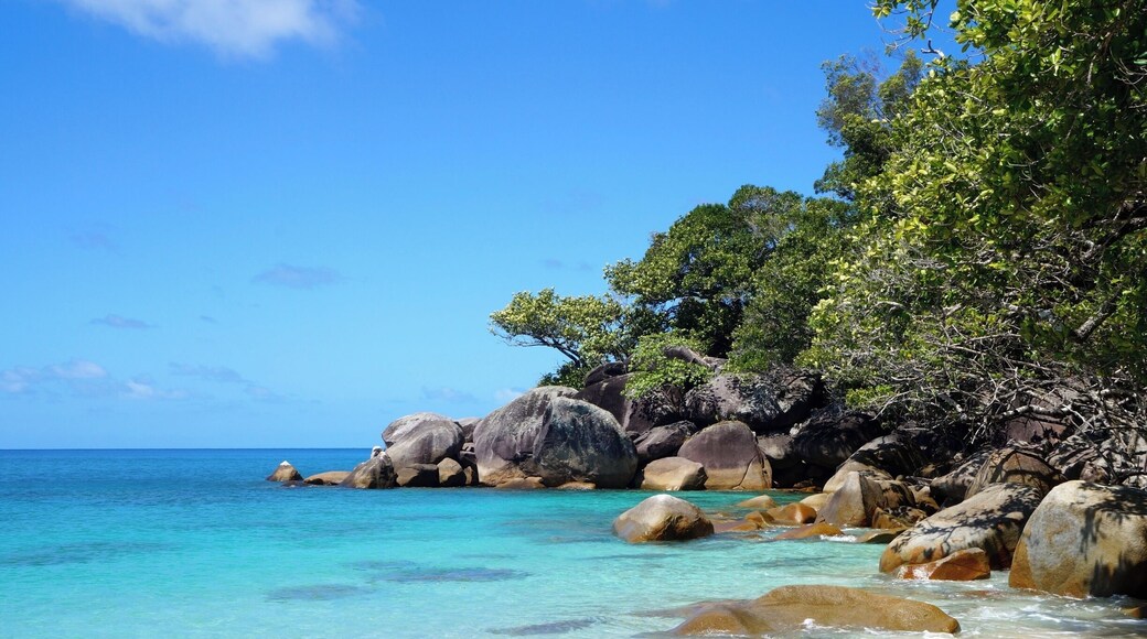 Don't be put off by the name - Nudey beach is absolute paradise and you can keep your bathers on! #waterlust
www.cheskiesgaplife.com