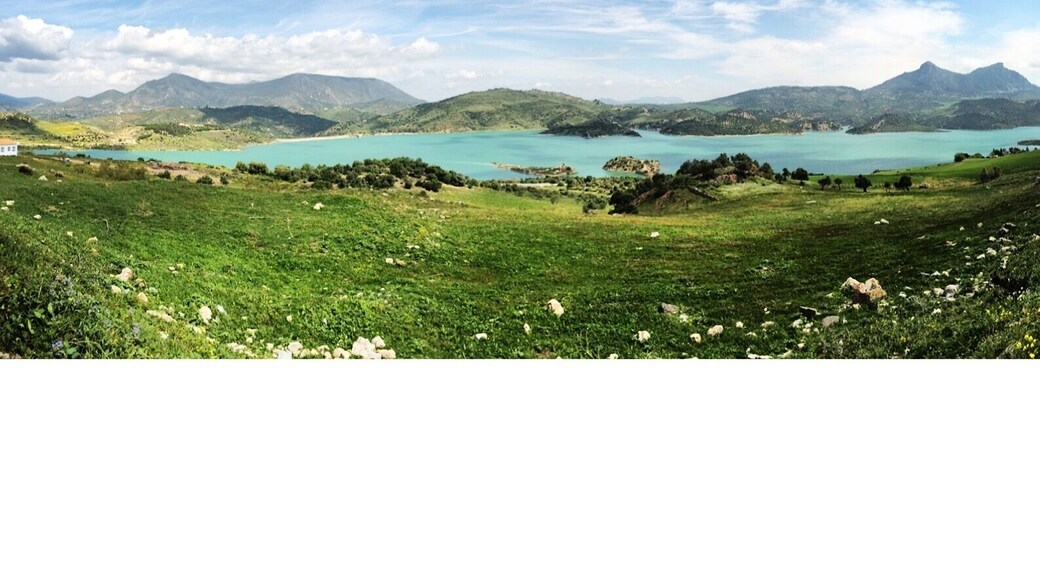 The scenic Lake Zahara seen from the tiny picturesque village of Zahara de la Sierra in Andalusia, Spain.
#lakes #nature