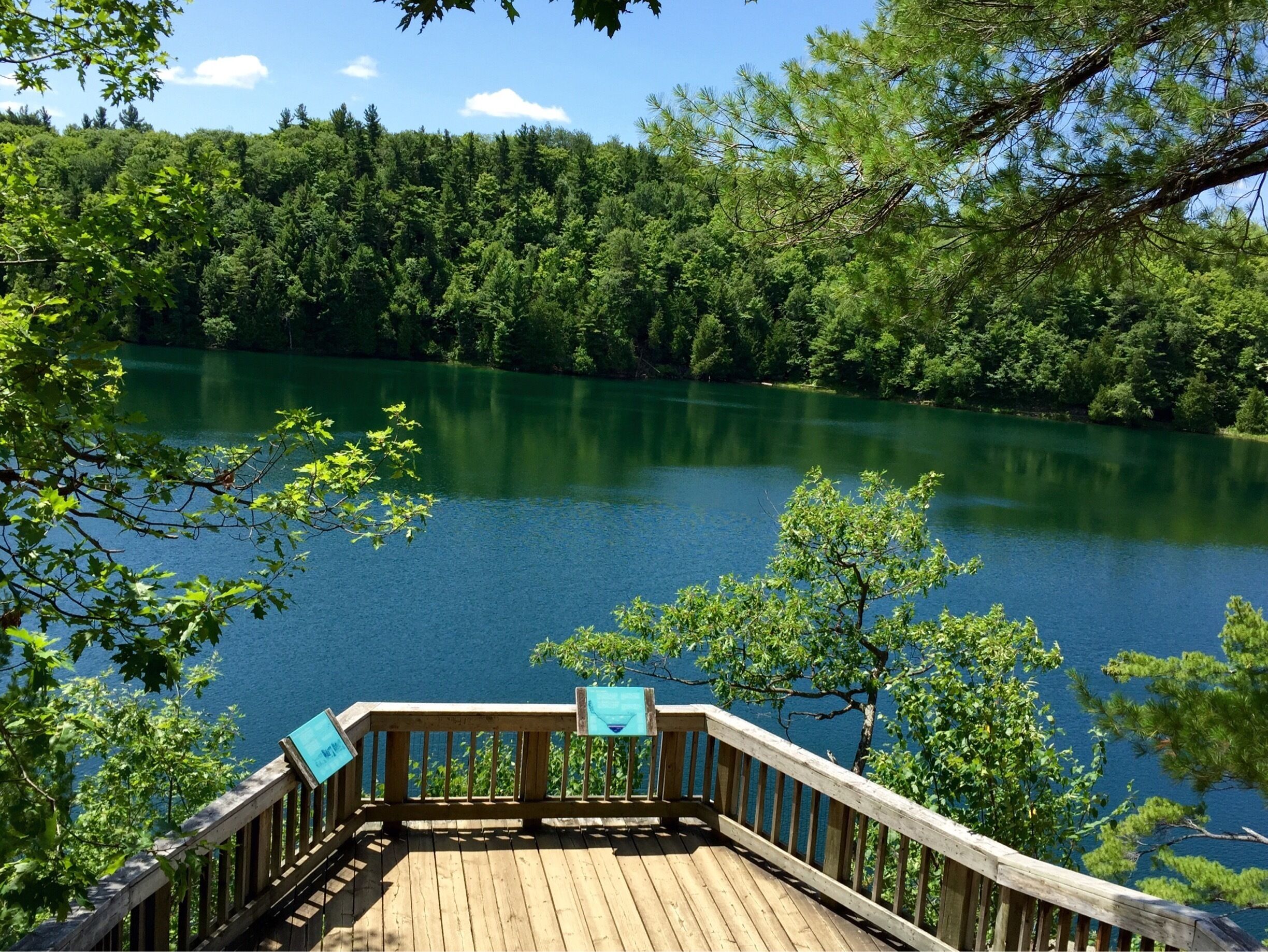 It was a really nice day at Parc de la Gatineau. At Pink Lake you'll always feel relaxed. 