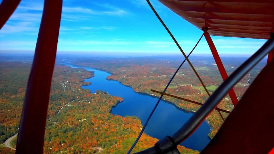 For my birthday this year, my boyfriend took me on an amazing biplane flight over the Gatineau's and Ottawa. It was the perfect time of year for this, with the fall colors out in full force! This is a shot of us flying over the Gatineau River. #localgem
