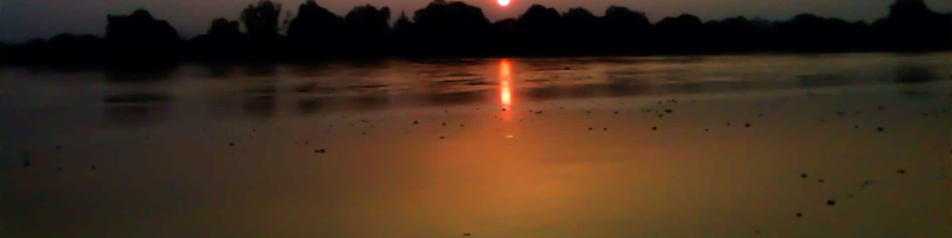 On the banks of Yamuna river.
#GoldenHour