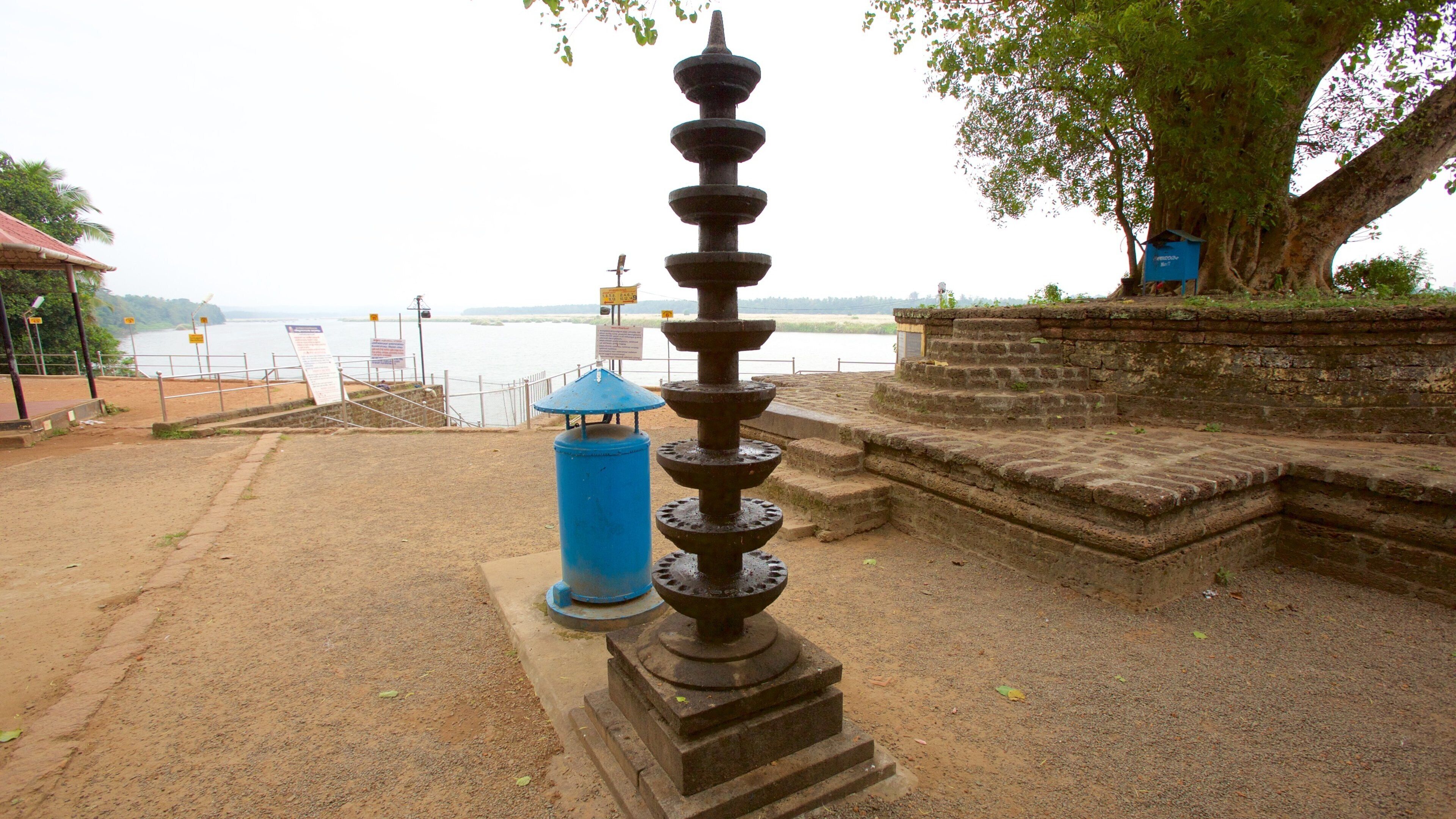 Malappuram District which includes a river or creek