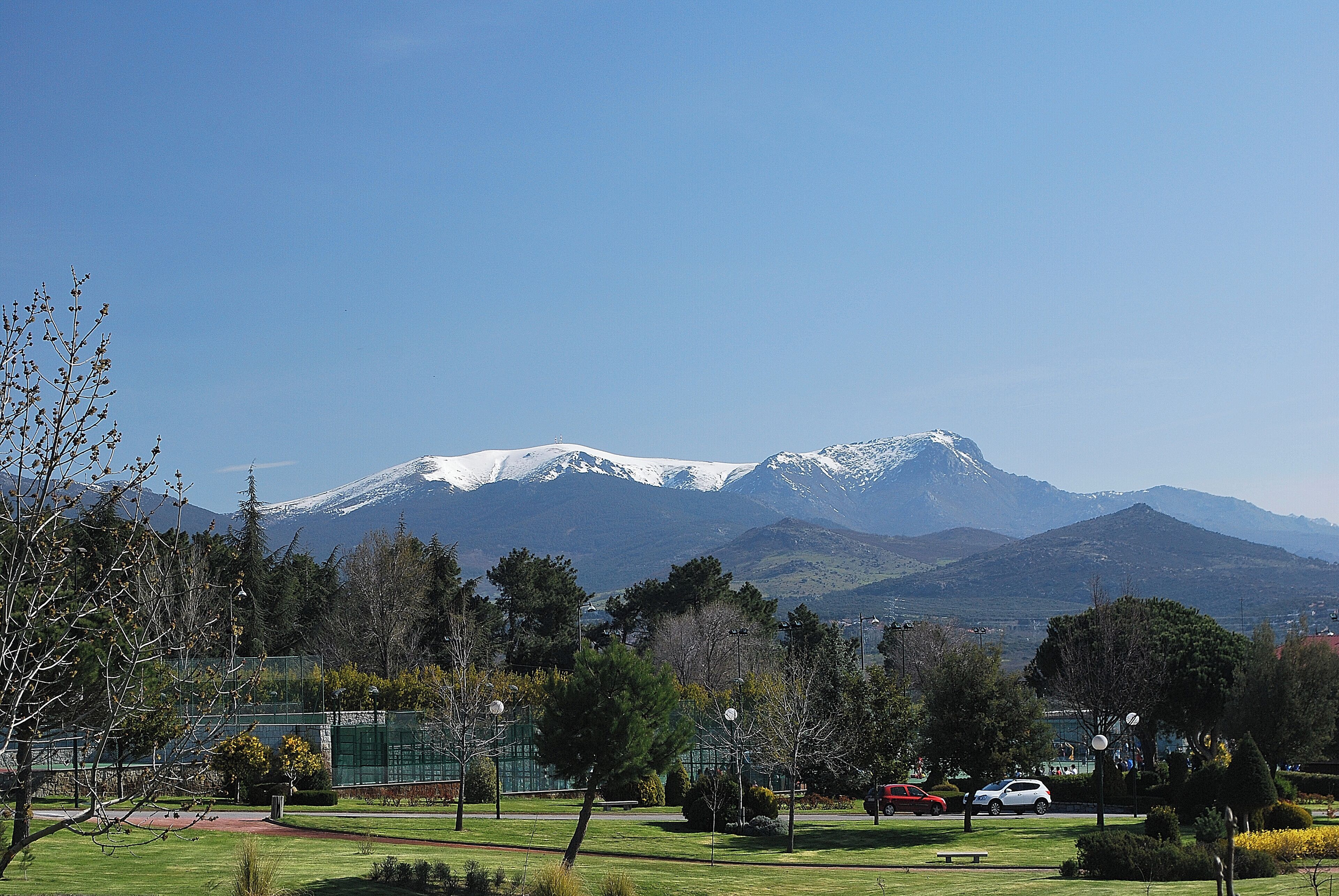Desde Guadarrama, finca Fray Luis de León
