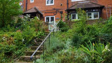 Eynsford which includes a house and a garden