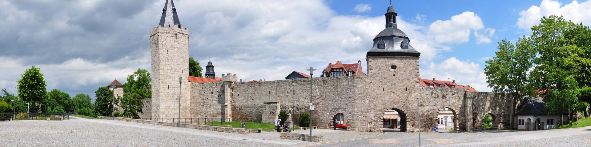 Mühlhausen - Stadtmauer mit Rabenturm und Frauentor