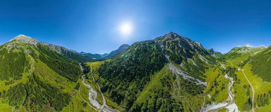 Sommer im Lechquellengebirge im Zugertal in Vorarlberg