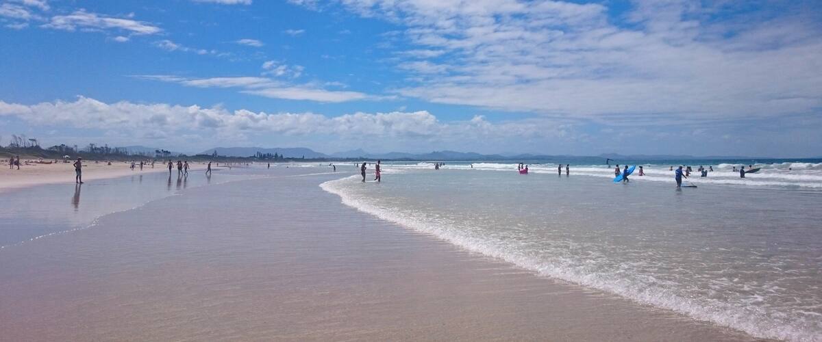Enjoy the beauty of Byron Bay over Xmas and New Years by camping in front of the beach in the camping grounds. Ensure that you book in early as it gets really busy due to the Falls Festival
#lifeatexpedia #beaches
