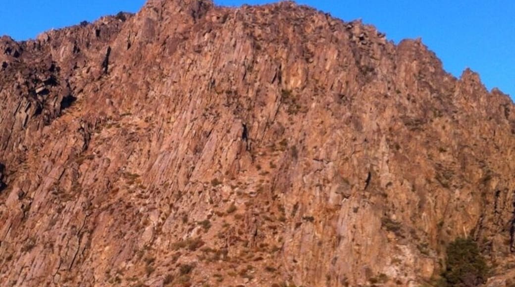 The Meadowcliff at sunrise.