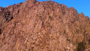 The Meadowcliff at sunrise.