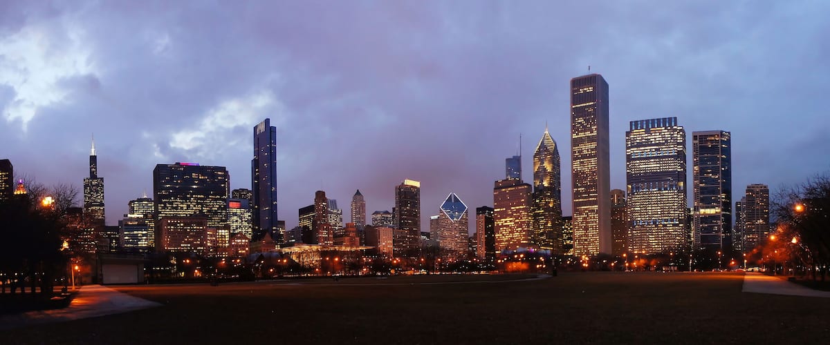 Night Chicago skyline from Millennium Park