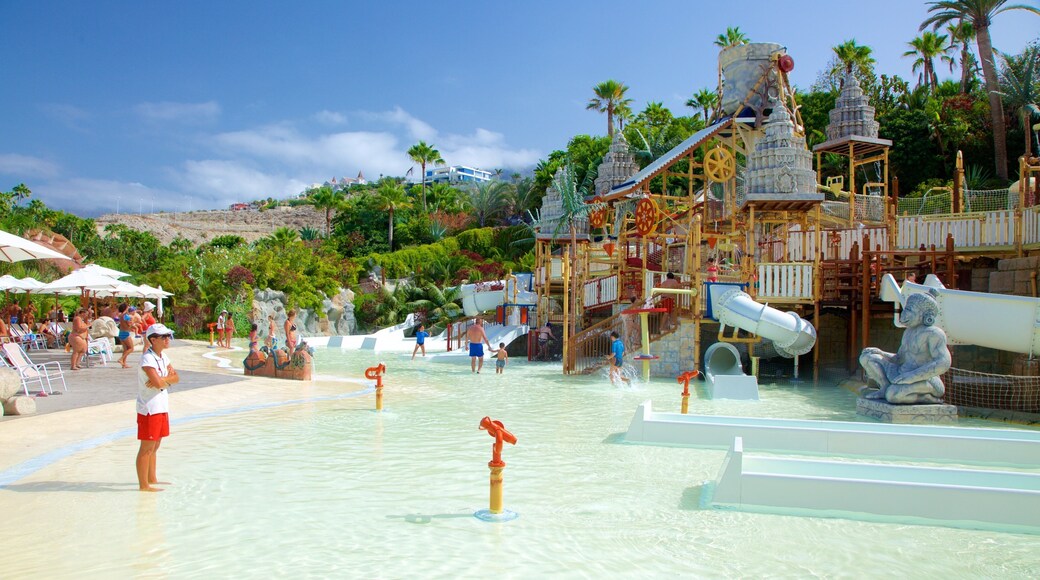 Siam Park which includes a waterpark