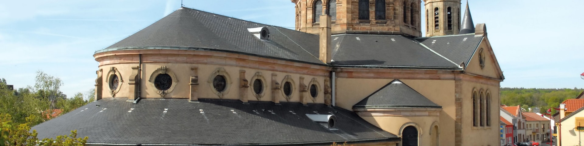 Ville de Creutzwald, église Sainte Croix, département de la Moselle, France