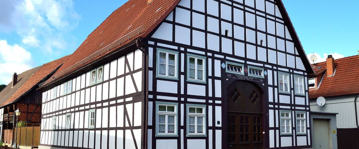 This is a photograph of an architectural monument. It is on the list of cultural monuments of Lügde, no. 111