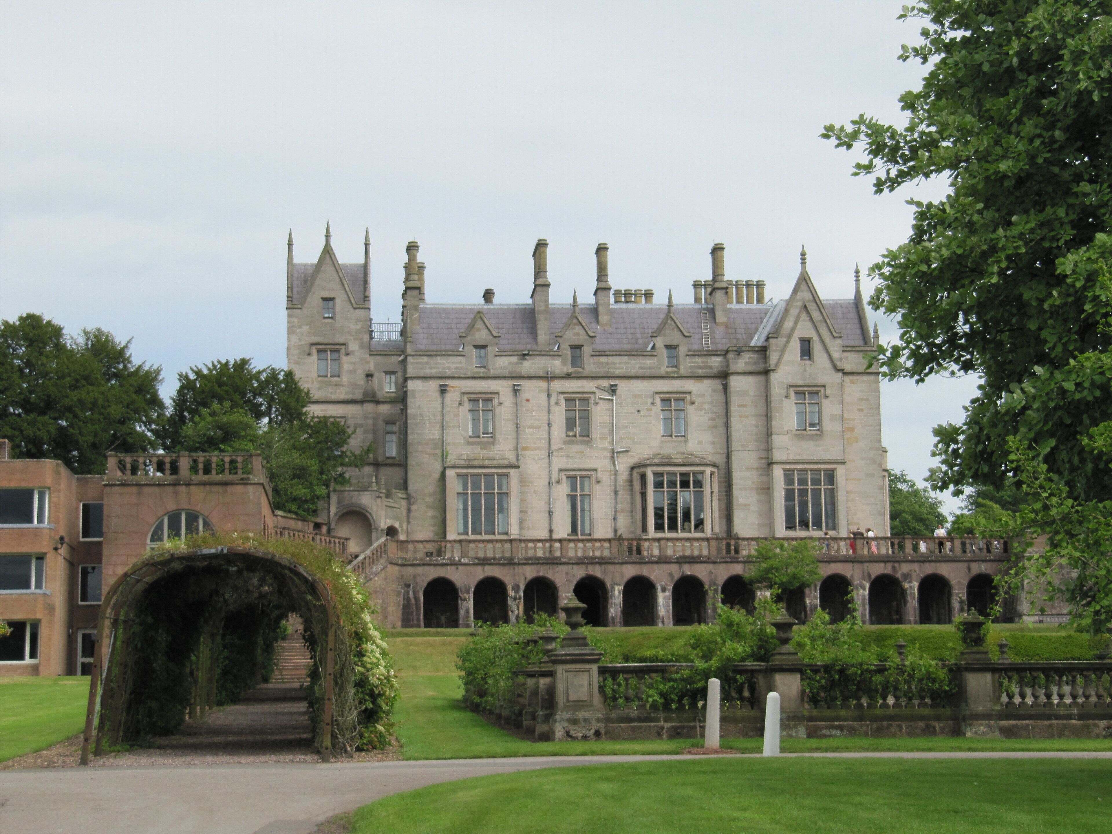 LILLESHALL HALL Wikidata has entry Q17536199 with data related to this building.
