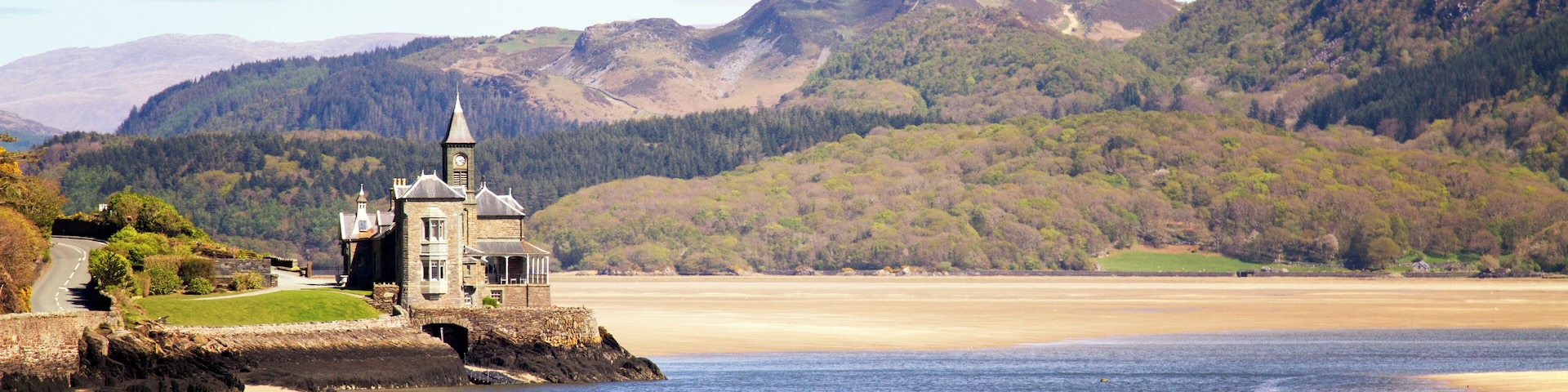 This is a photo of listed building number