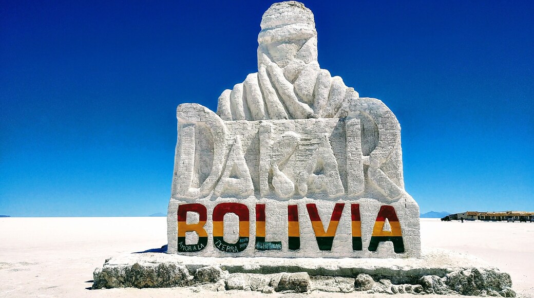 Uyuni, Bolivia.
#bolivia #southamerica #uyuni #dakar #BVSBlue