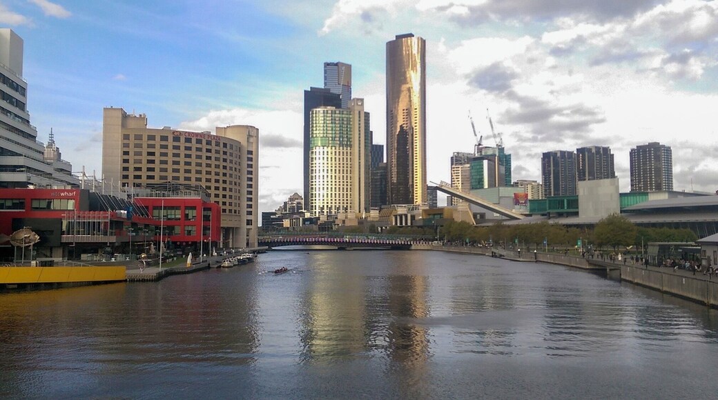 Evil buildings #lifeatexpedia