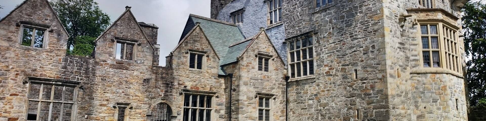 It seems there is a gorgeous castle in nearly every city in Ireland