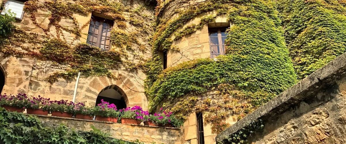 La Roque gageac Francia:Beautiful Placeđ