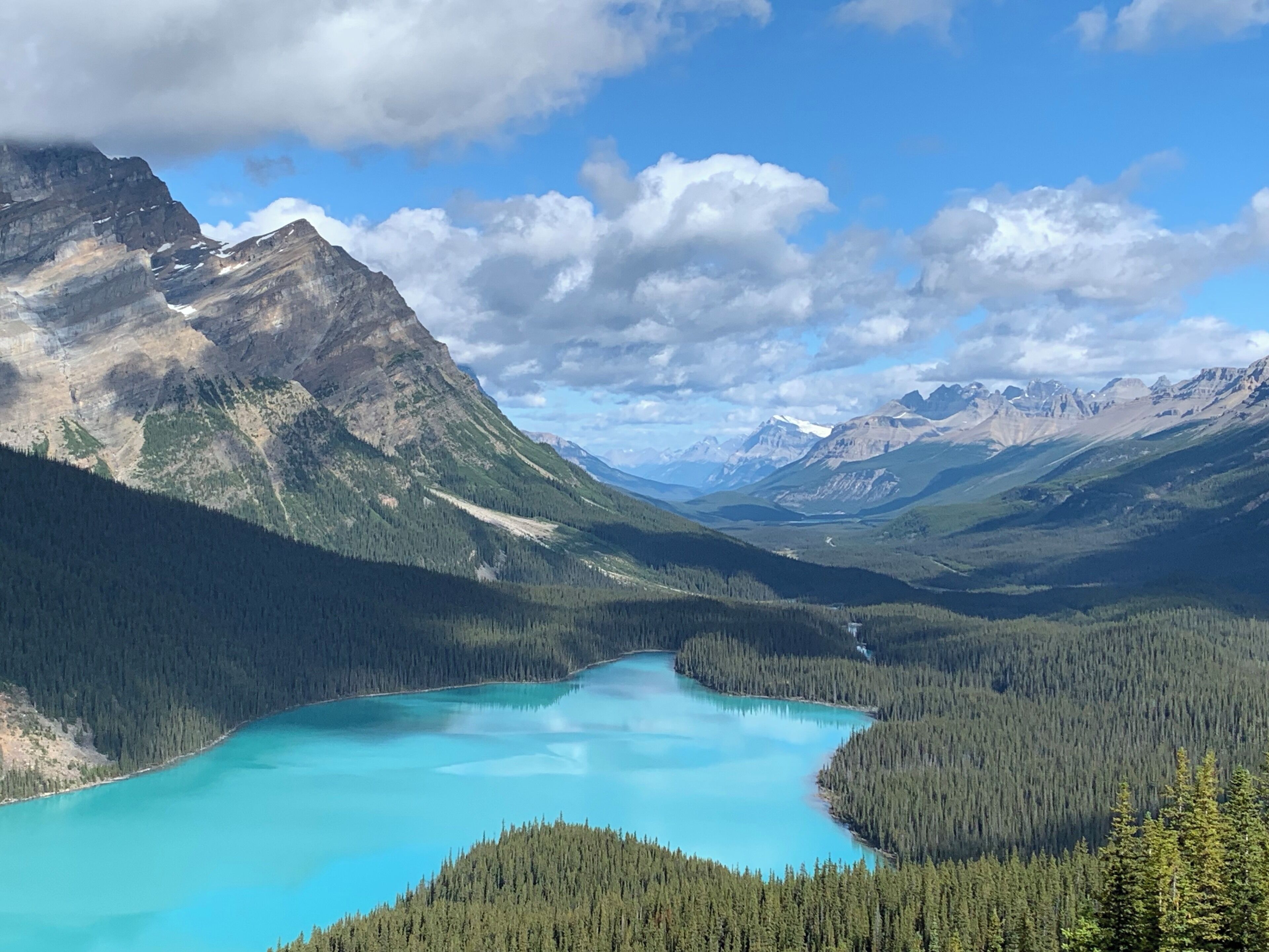 Beautiful Bow Lake!  A must see on your drive on the Columbia Icefields Parkway!
#bowlake #icefieldsparkway #canada #beautifullakes