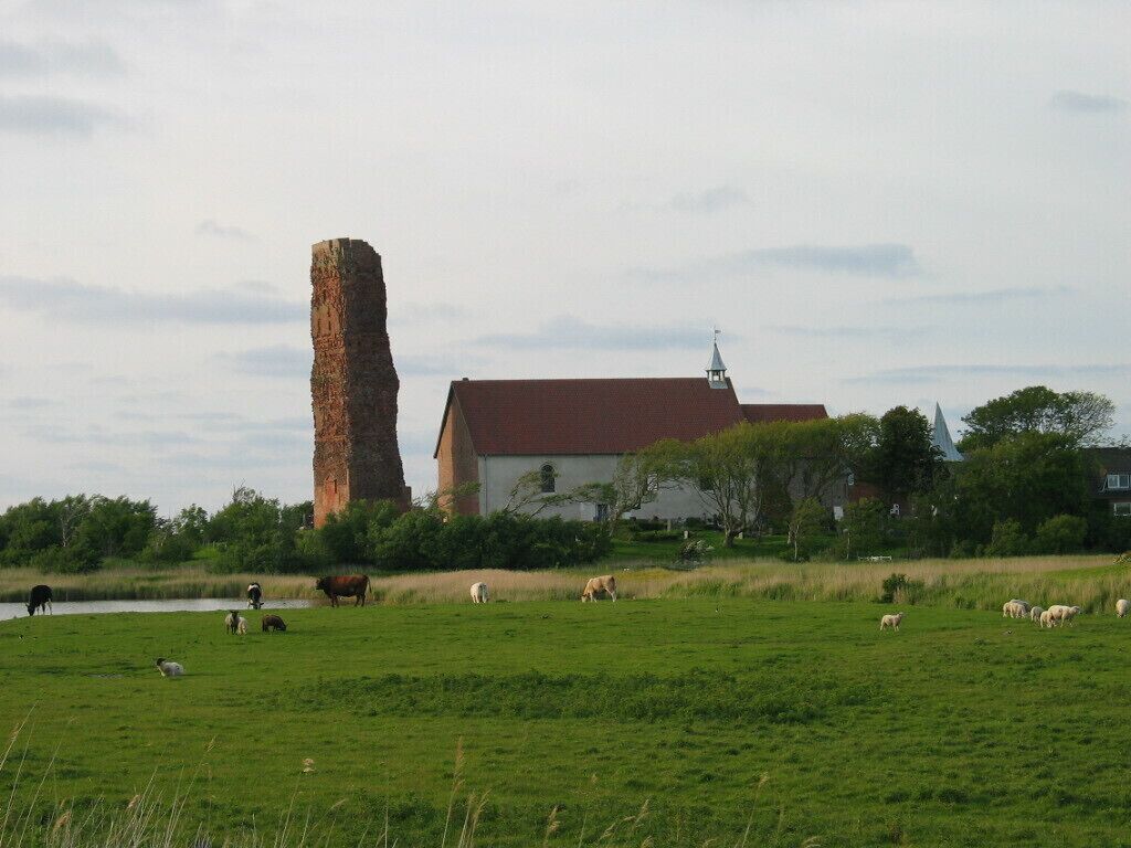 Alte Kirche, Pellworm (von Süden aus gesehen)