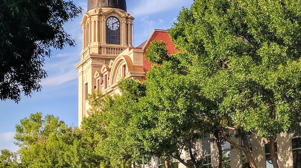 One of the prettiest post offices we've seen. In fact it's been used in the series Fargo!