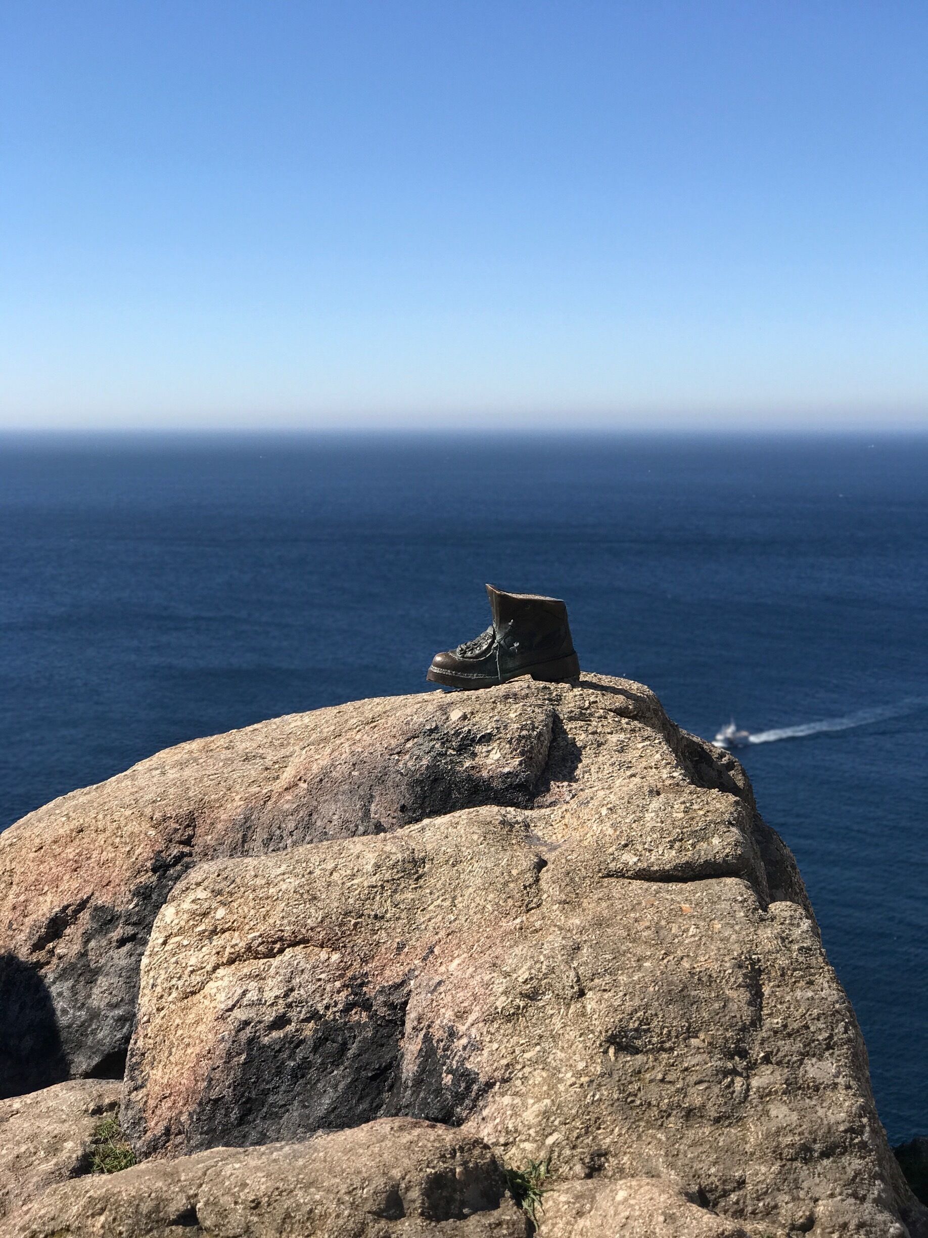 #finisterre #finaldelcamino #km0 #BVSBlue
Final del camino a Santiago de Compostela 