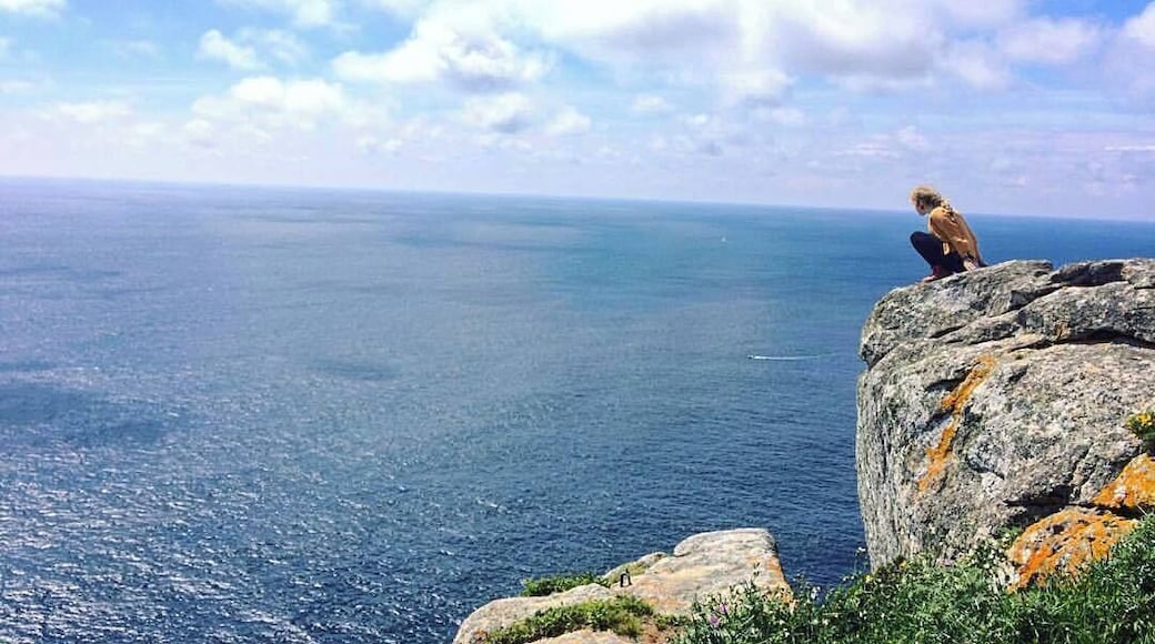 Any journey, that leads to the ocean feels like a powerful journey of discovery.
The end of the world, but the start of a brand new life journey.
"I am a slow walker, but I never walk back." Abraham Lincoln
This photo was taken when I and my iamadventures crew reached the last leg of our Camino creative walking adventure.
Freedom!!
#blue #camino #iamadventures #walkingcreatively #adventuremaidens #coast #galicia #oceanlove #journey