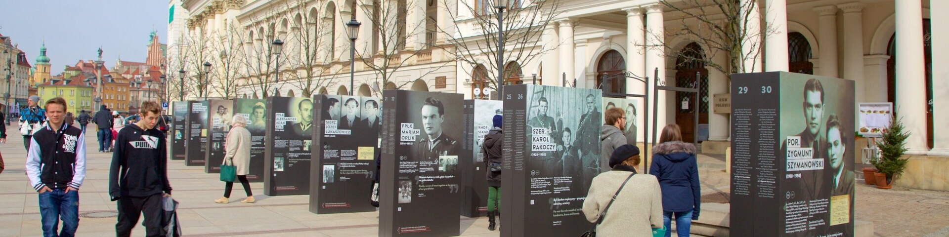 Nowy Swiat Street featuring street scenes