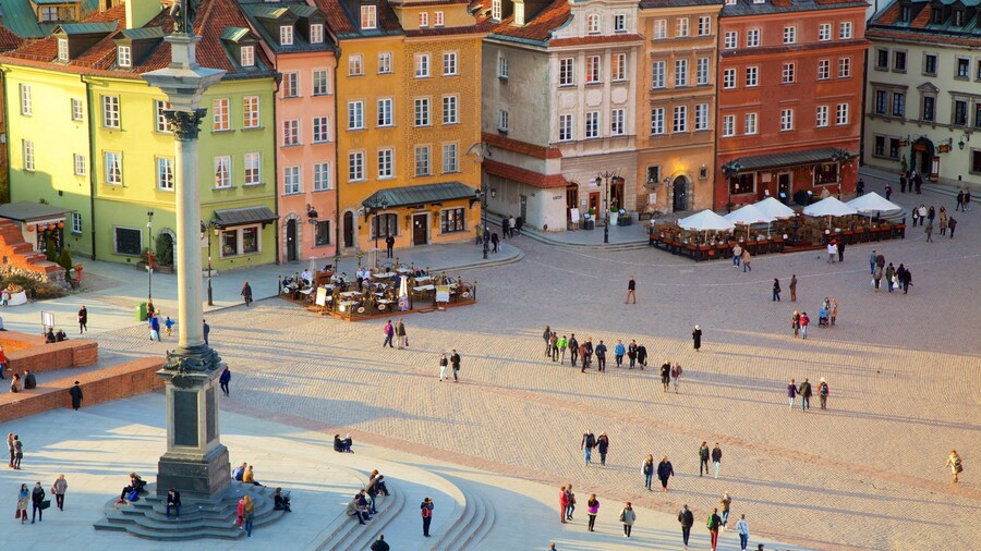 Sigismund\'s Column which includes a square or plaza