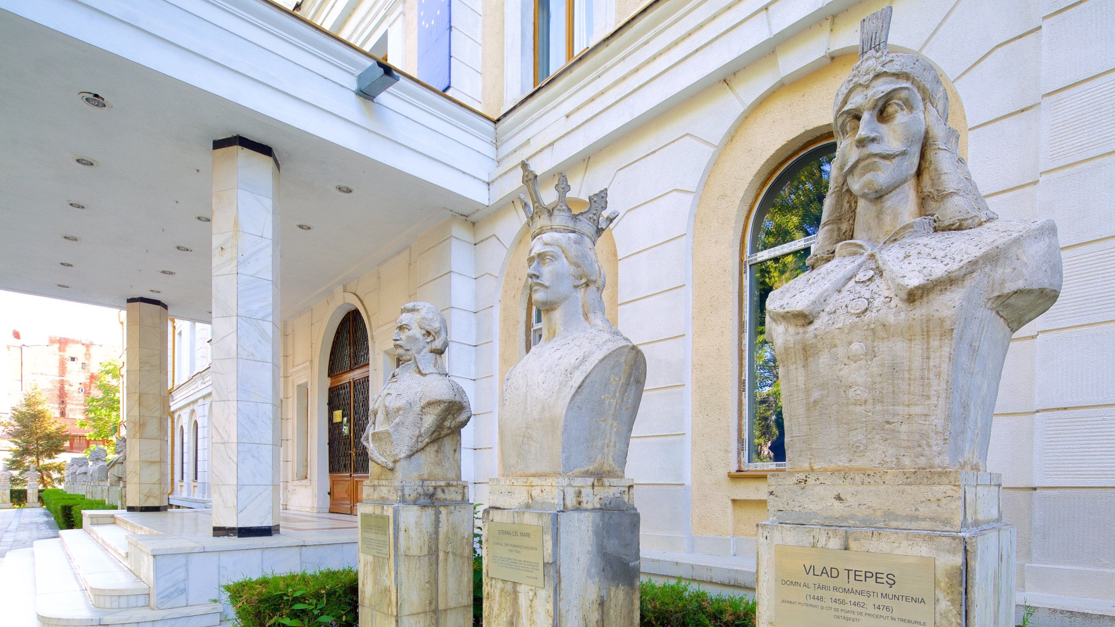 Kansallinen sotamuseo featuring patsas tai veistos ja monumentti