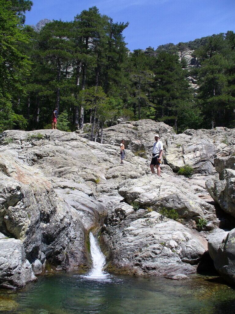Corsica - Cascade des Anglais - Andrea & Huba above the cascade