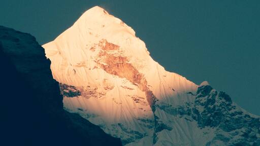 🌅 on famous Nilkanth peak