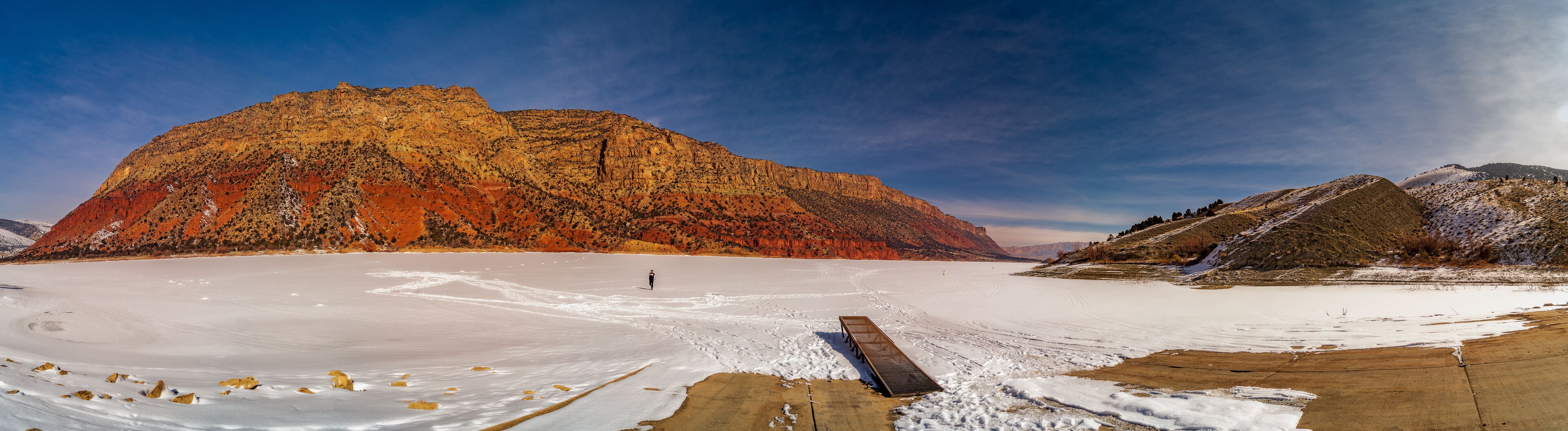 The frozen lake panorama