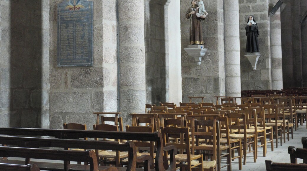Abteikirche Saint-Barthélémy in Bénévent-l’Abbaye im Département Creuse (Nouvelle-Aquitaine/Frankreich), Innenraum