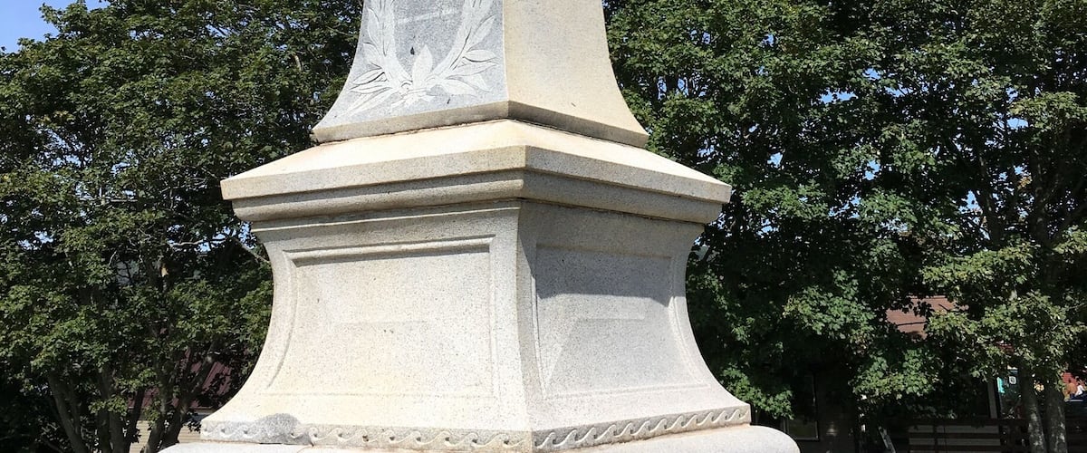 Historic statue of the discovery of Annapolis in 1604.