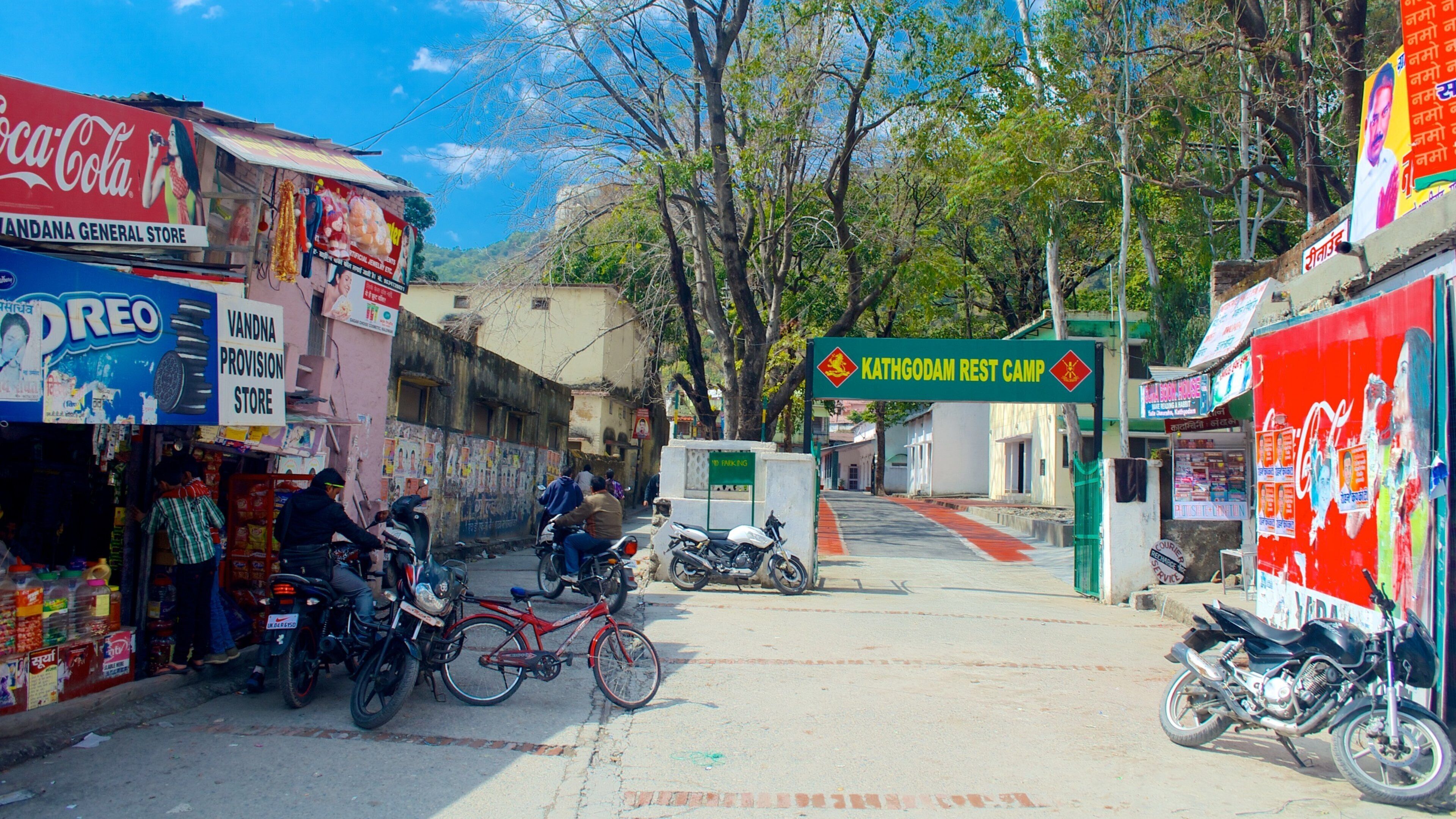 Kathgodam showing street scenes