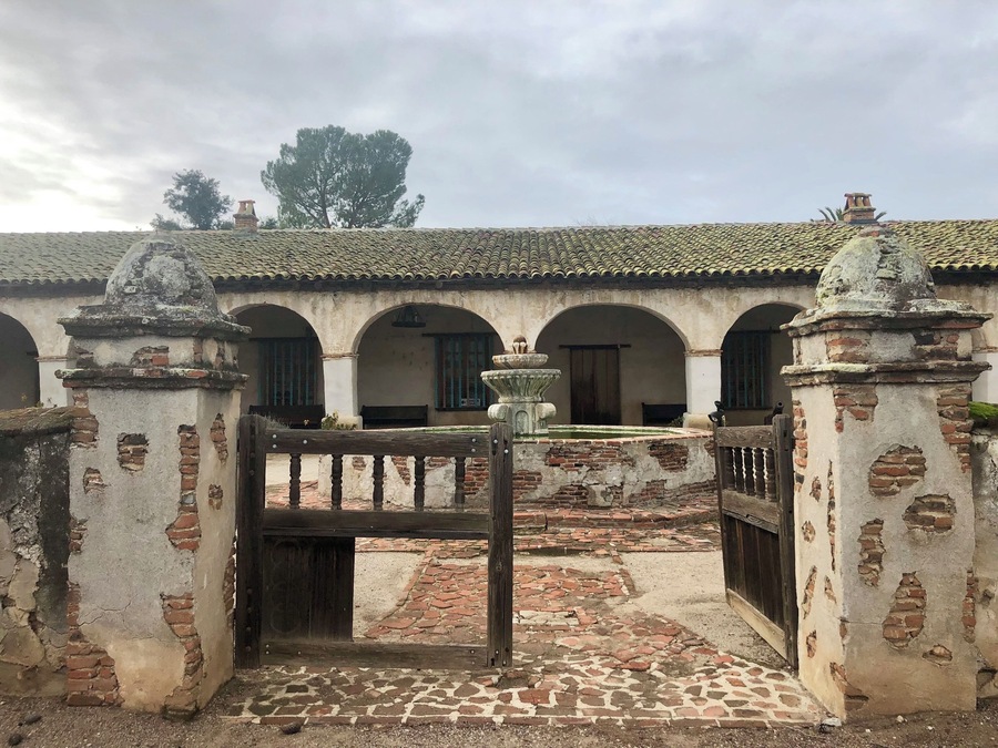 Entrance to the courtyard area of the Mission grounds.