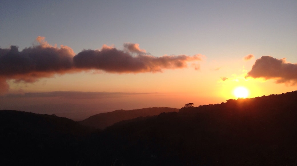 Stunning sunset on ride to Santa Elena #GoldenHour