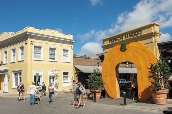 NewOrleans_FrenchMarket_6139839-2