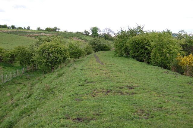 Course of old railway This is the embankment of an old railway line