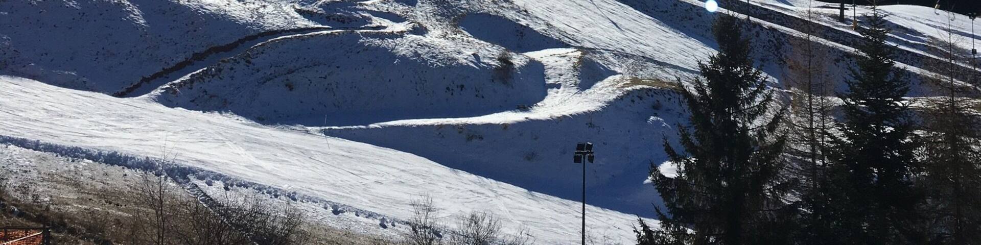 Sunny Italian skiing. With Bombadinos!