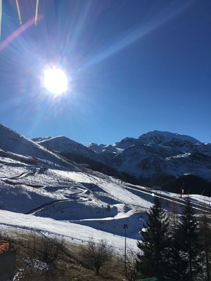 Sunny Italian skiing. With Bombadinos!