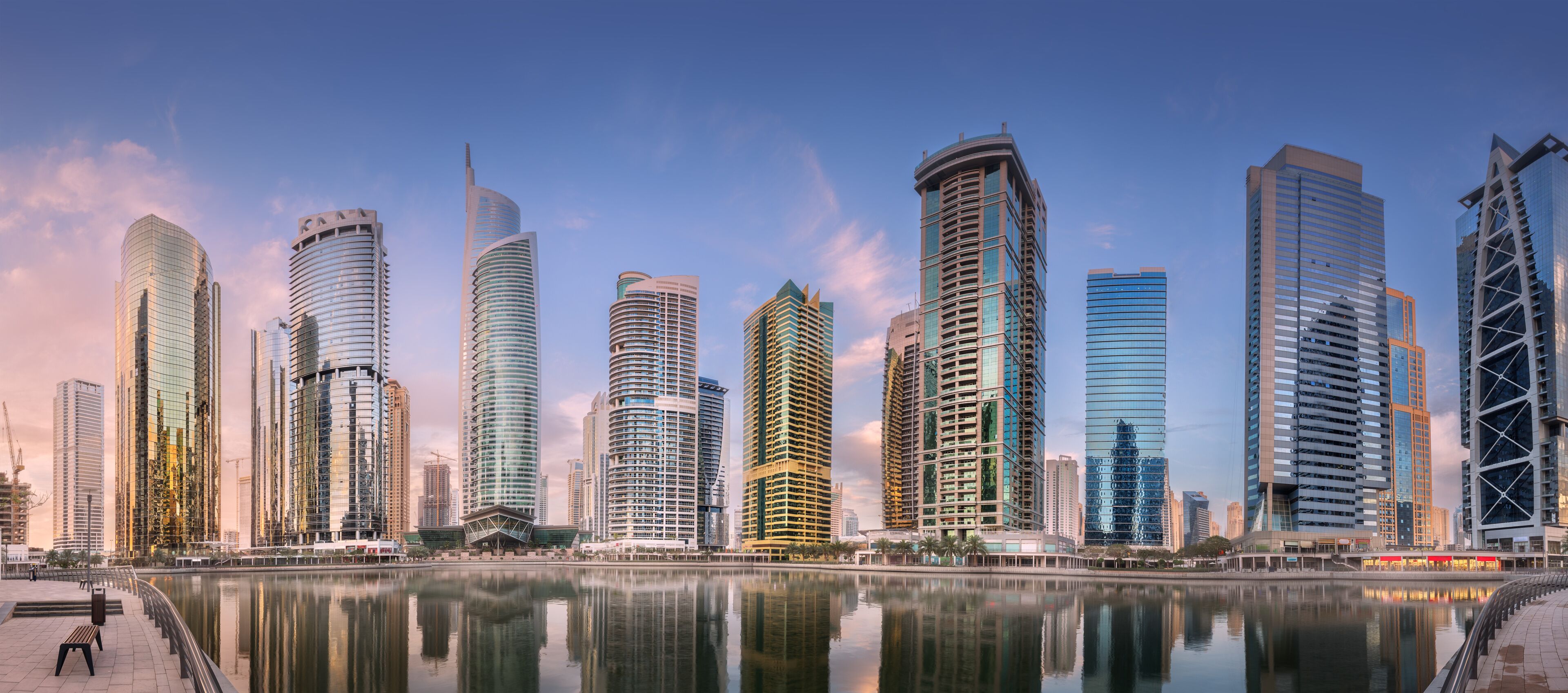 Tháp hồ Jumeirah